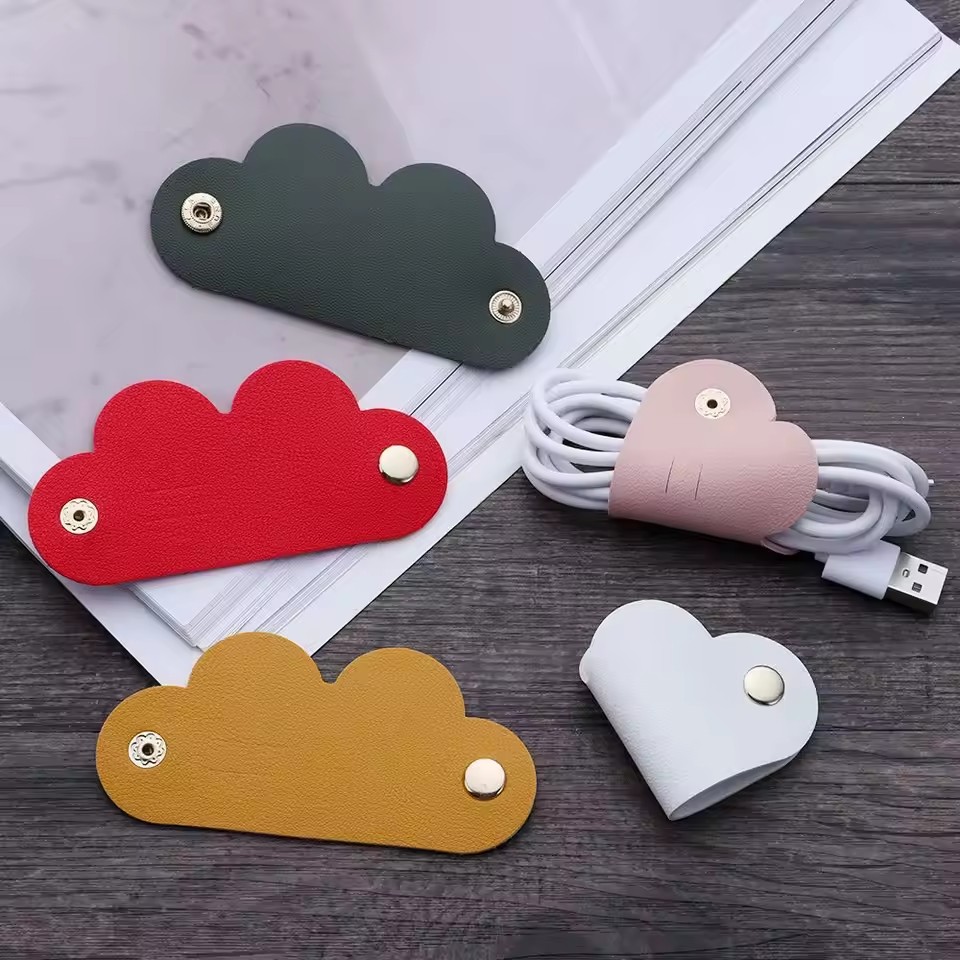 Mini Heart Shape Cable Organiz - Tippet Line recensione e prezzo