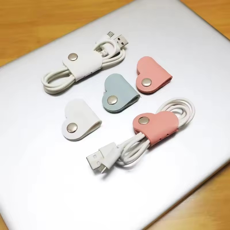Mini Heart Shape Cable Organiz - Tippet Line recensione e prezzo